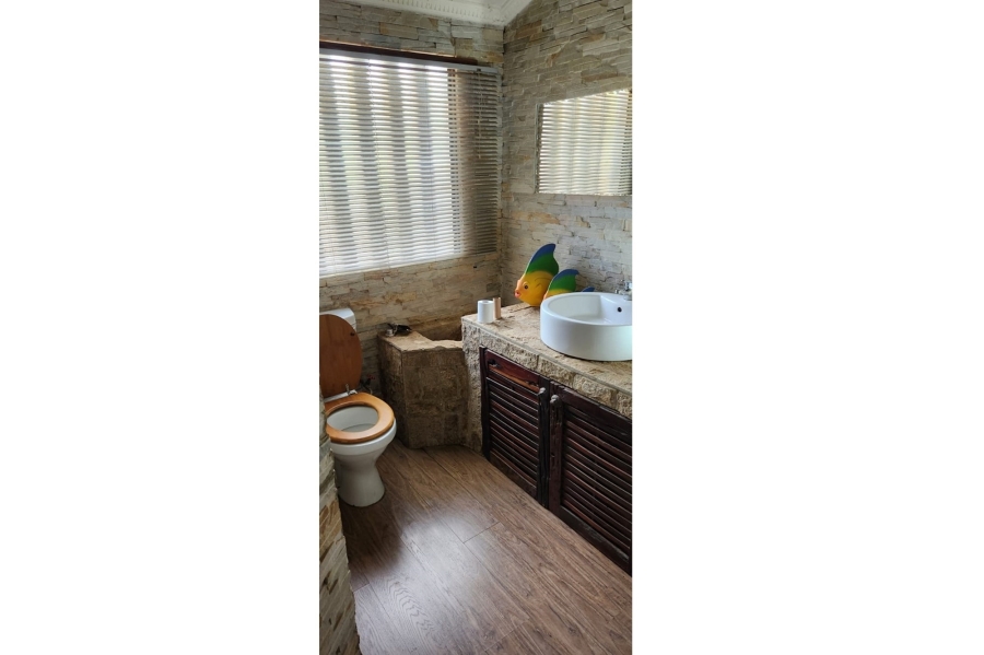 4 Bedroom Property for Sale in Deneysville Free State